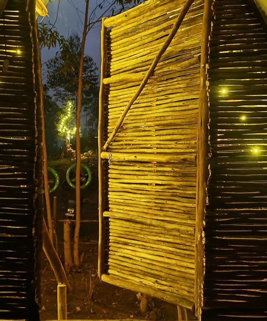 Luxury tent Campes Kanthalloor Farm